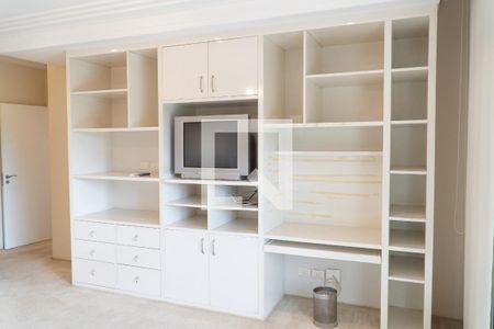 Casa à venda com 1000m², 4 quartos e 8 vagas Casa à venda com 1000m², 4 quartos e 8 vagasSuíte 3