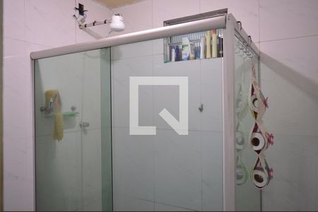 Banheiro Social de casa para alugar com 3 quartos, 140m² em Jardim Laguna, Contagem
