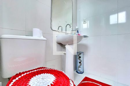 Apartamento à venda com 57m², 2 quartos e 2 vagas Apartamento à venda com 57m², 2 quartos e 2 vagasBanheiro da Suíte