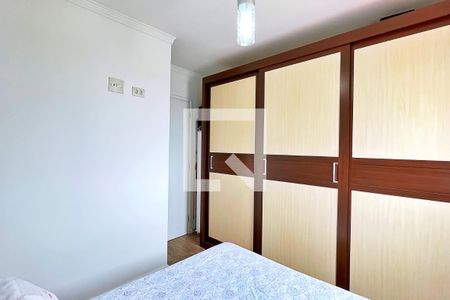 Apartamento à venda com 57m², 2 quartos e 2 vagas Apartamento à venda com 57m², 2 quartos e 2 vagasSuíte