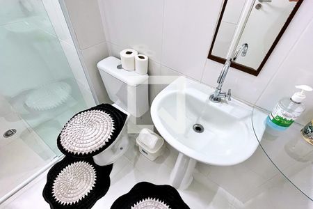 Apartamento à venda com 57m², 2 quartos e 2 vagas Apartamento à venda com 57m², 2 quartos e 2 vagasBanheiro