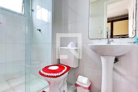 Apartamento à venda com 57m², 2 quartos e 2 vagas Apartamento à venda com 57m², 2 quartos e 2 vagasBanheiro da Suíte