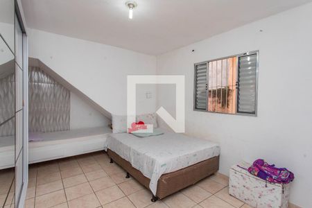 Casa à venda com 155m², 3 quartos e 2 vagas Casa à venda com 155m², 3 quartos e 2 vagasCasa 2 - Quarto