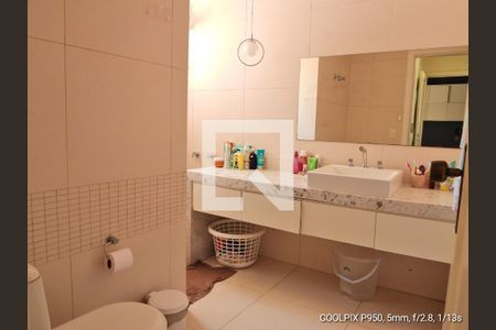 Banheiro suite de casa à venda com 3 quartos, 360m² em Jardim Paulista, São Paulo
