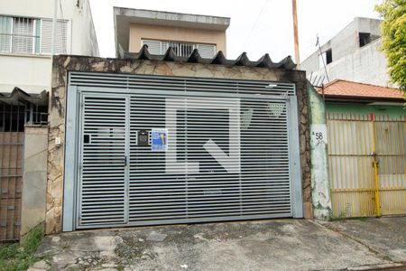 Casa à venda com 250m², 3 quartos e 2 vagasFachada