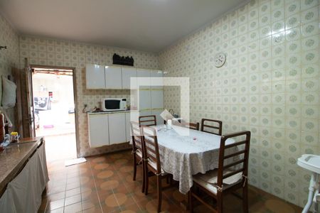 Casa à venda com 250m², 3 quartos e 2 vagasCozinha