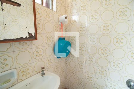 Casa à venda com 250m², 3 quartos e 2 vagasBanheiro de Serviço