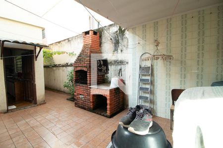 Casa à venda com 250m², 3 quartos e 2 vagasQuintal