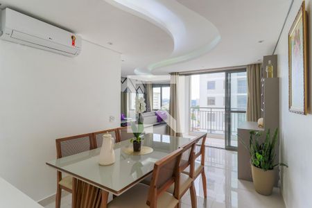 Apartamento à venda com 71m², 2 quartos e 1 vagaSala de Jantar