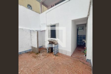 Casa para alugar com 60m², 2 quartos e 1 vaga Casa para alugar com 60m², 2 quartos e 1 vagaQuintal