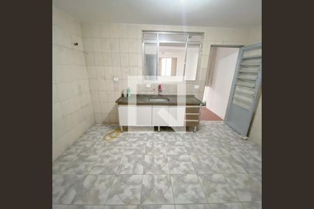 Casa para alugar com 60m², 2 quartos e 1 vaga Casa para alugar com 60m², 2 quartos e 1 vagaCozinha