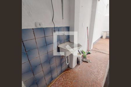 Casa para alugar com 60m², 2 quartos e 1 vaga Casa para alugar com 60m², 2 quartos e 1 vagaÁrea de serviço