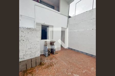 Casa para alugar com 60m², 2 quartos e 1 vaga Casa para alugar com 60m², 2 quartos e 1 vagaQuintal
