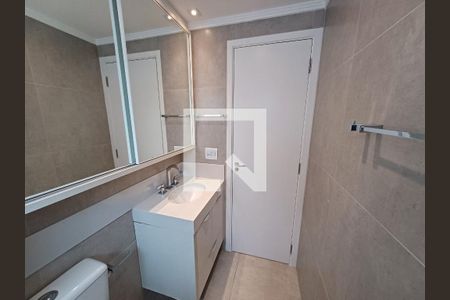 Apartamento à venda com 96m², 2 quartos e 4 vagas Apartamento à venda com 96m², 2 quartos e 4 vagasBanheiro da Suíte 1
