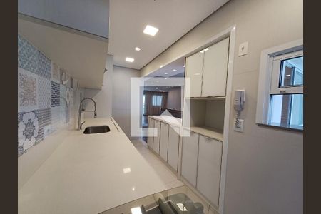 Apartamento à venda com 96m², 2 quartos e 4 vagas Apartamento à venda com 96m², 2 quartos e 4 vagasCozinha