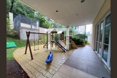 Apartamento à venda com 96m², 2 quartos e 4 vagas Apartamento à venda com 96m², 2 quartos e 4 vagasPlayground