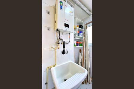 Apartamento para alugar com 68m², 2 quartos e 1 vagaÁrea de Serviço