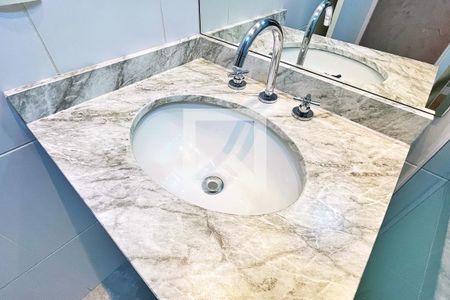 Apartamento para alugar com 68m², 2 quartos e 1 vagaBanheiro