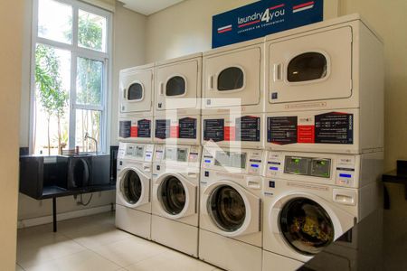 Apartamento para alugar com 68m², 2 quartos e 1 vagaÁrea comum - Lavanderia