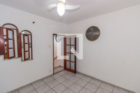 Quarto 1 de apartamento para alugar com 2 quartos, 80m² em Cordovil, Rio de Janeiro