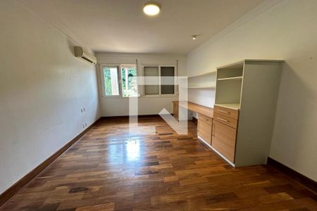 Casa de condomínio para alugar com 615m², 6 quartos e 2 vagas Casa de condomínio para alugar com 615m², 6 quartos e 2 vagasQuinta Suíte