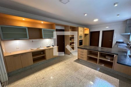 Casa de condomínio para alugar com 615m², 6 quartos e 2 vagasCozinha