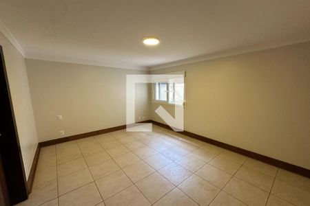 Casa de condomínio para alugar com 615m², 6 quartos e 2 vagas Casa de condomínio para alugar com 615m², 6 quartos e 2 vagasSuíte Piso Inferior