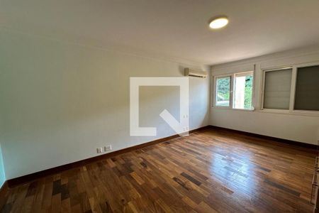 Casa de condomínio para alugar com 615m², 6 quartos e 2 vagasQuinta Suíte