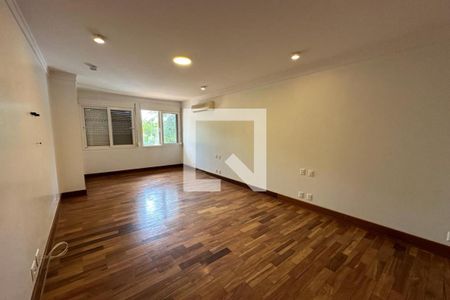 Casa de condomínio para alugar com 615m², 6 quartos e 2 vagas Casa de condomínio para alugar com 615m², 6 quartos e 2 vagasSuíte Master