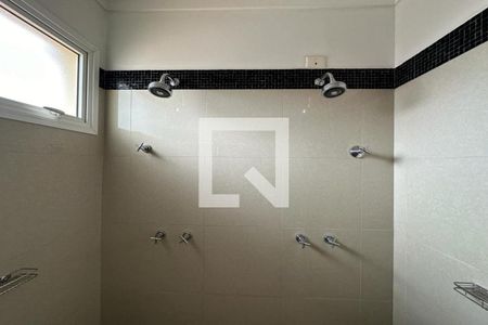 Casa de condomínio para alugar com 615m², 6 quartos e 2 vagasBanheiro da Suíte Master