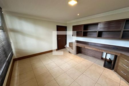 Casa de condomínio para alugar com 615m², 6 quartos e 2 vagas Casa de condomínio para alugar com 615m², 6 quartos e 2 vagasEscritório