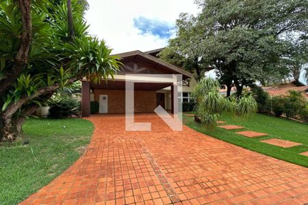 Casa de condomínio para alugar com 615m², 6 quartos e 2 vagasGaragem - Fachada