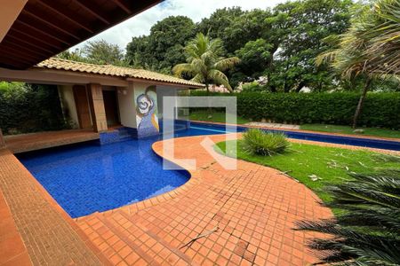 Casa de condomínio para alugar com 615m², 6 quartos e 2 vagasQuintal - Piscina