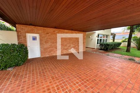 Casa de condomínio para alugar com 615m², 6 quartos e 2 vagasGaragem - Fachada