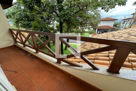 Casa de condomínio para alugar com 615m², 6 quartos e 2 vagasSacada Da Quarta Suíte