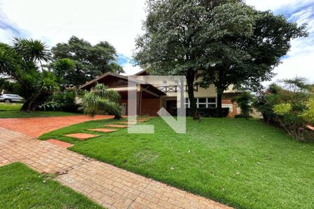 Casa de condomínio para alugar com 615m², 6 quartos e 2 vagasGaragem - Fachada