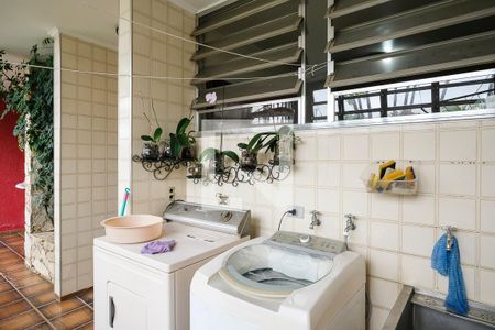 Casa à venda com 600m², 3 quartos e 4 vagasÁrea de Serviço