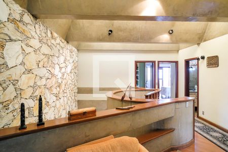 Casa à venda com 600m², 3 quartos e 4 vagasAcesso aos quartos