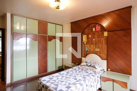 Casa à venda com 600m², 3 quartos e 4 vagasQuarto 2