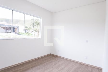 quarto 2 de casa de condomínio para alugar com 3 quartos, 200m² em Nova Lima, Nova Lima