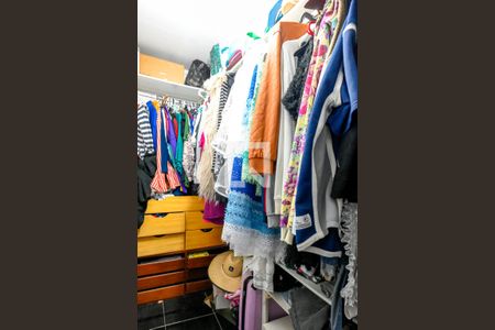 Casa para alugar com 300m², 3 quartos e 1 vagaCloset da suíte - Casa 2