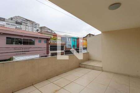 Casa para alugar com 220m², 4 quartos e 2 vagasVaranda da suíte 