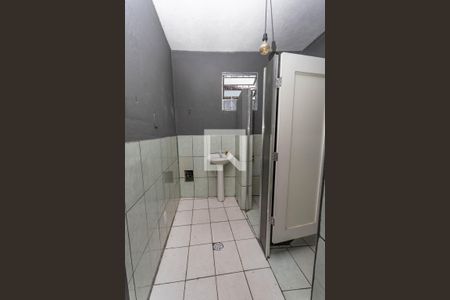 Casa para alugar com 220m², 4 quartos e 2 vagasSalão - banheiro 2