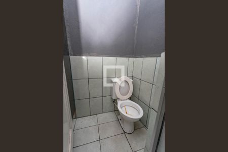 Casa para alugar com 220m², 4 quartos e 2 vagasSalão - banheiro 2