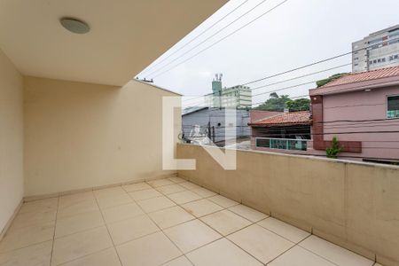 Casa para alugar com 220m², 4 quartos e 2 vagasVaranda da suíte 