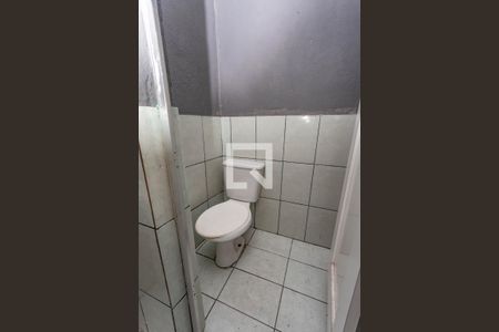 Casa para alugar com 220m², 4 quartos e 2 vagasSalão - banheiro 2