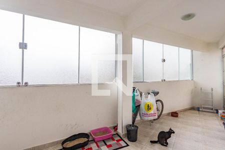 Casa para alugar com 220m², 4 quartos e 2 vagasÁrea de serviço 