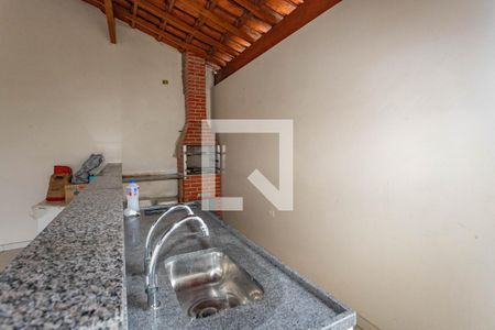 Casa para alugar com 220m², 4 quartos e 2 vagasÁrea de lazer - churrasqueira 