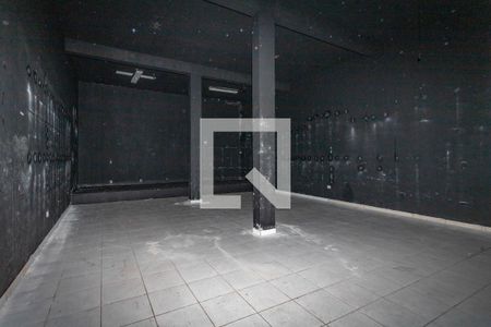 Casa para alugar com 220m², 4 quartos e 2 vagasSalão 