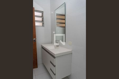 Casa para alugar com 220m², 4 quartos e 2 vagasBanheiro da suíte 